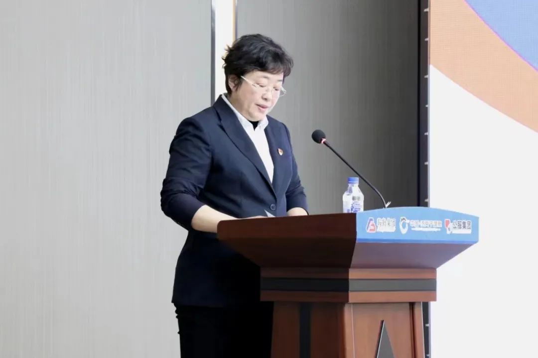 鞍勤集團、溫泉集團、公服集團2023年新任干部任前集體談話及集體送任儀式圓滿結(jié)束