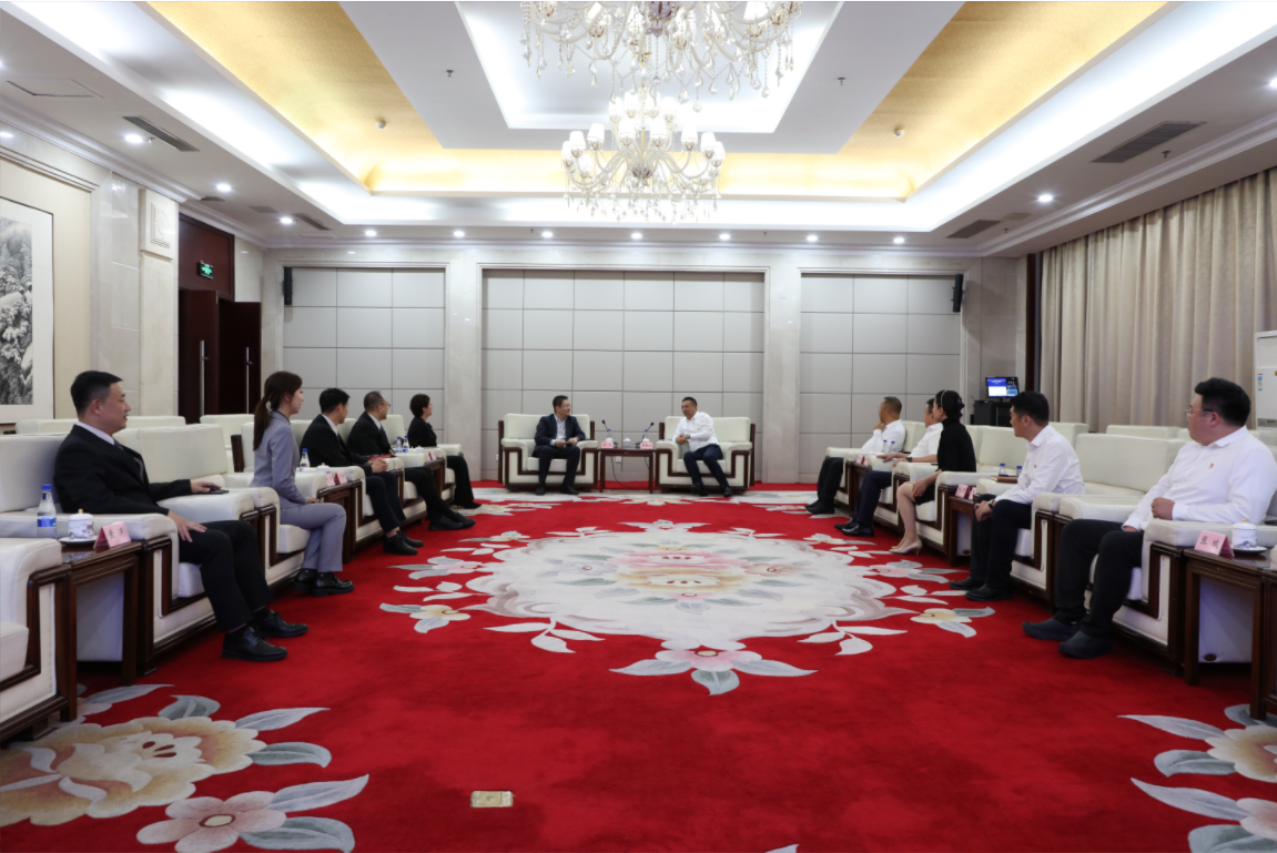 鞍勤、溫泉、公服集團(tuán)與招商銀行簽訂戰(zhàn)略合作協(xié)議！銀企合作譜新篇